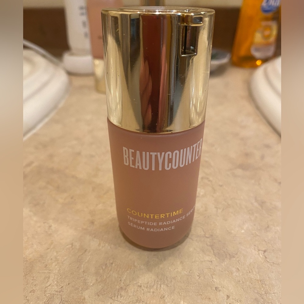 BeautyCounter Tripeptode Radiance Serum. Like SPANX for your face!